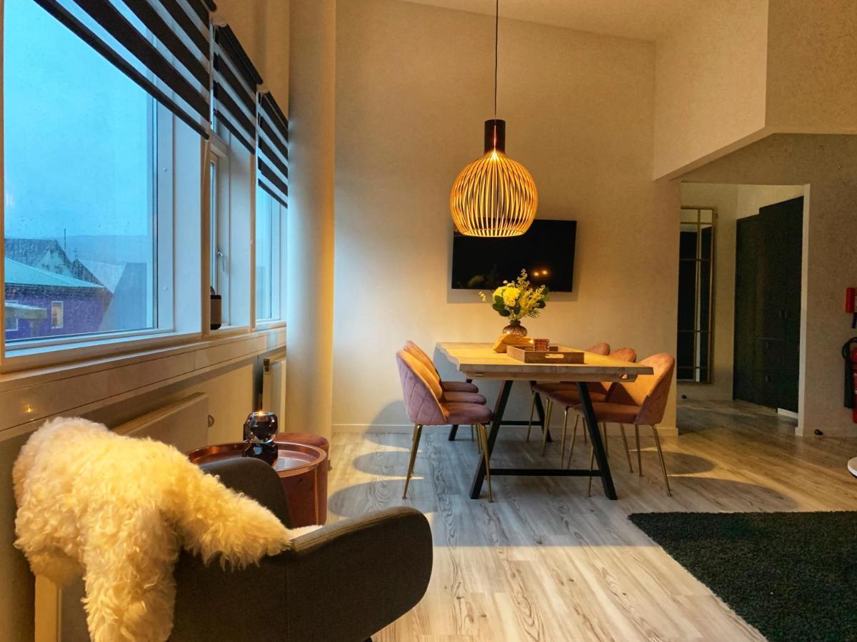Broncks Apartment 1 - Modern 2-Bedroom In The Heart Of Tórshavn Extérieur photo