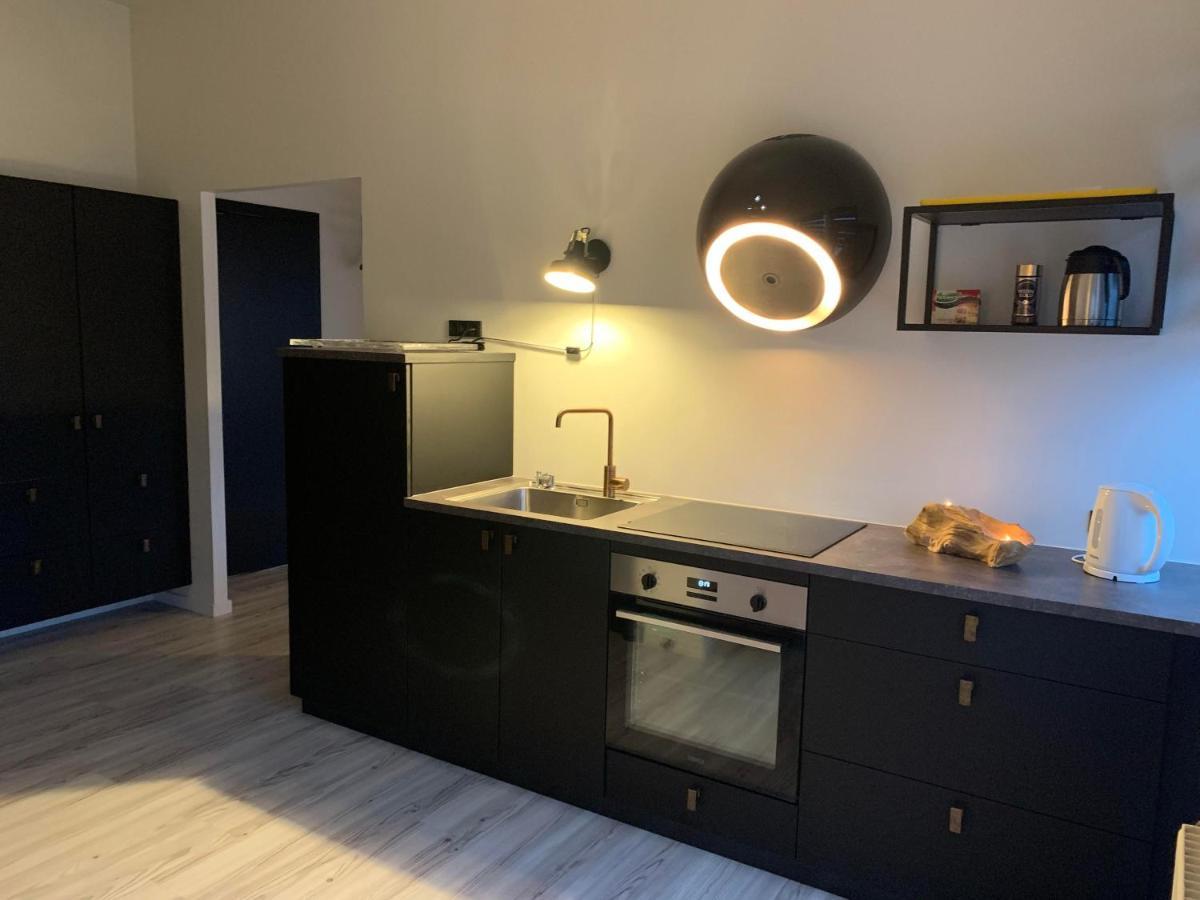 Broncks Apartment 1 - Modern 2-Bedroom In The Heart Of Tórshavn Extérieur photo