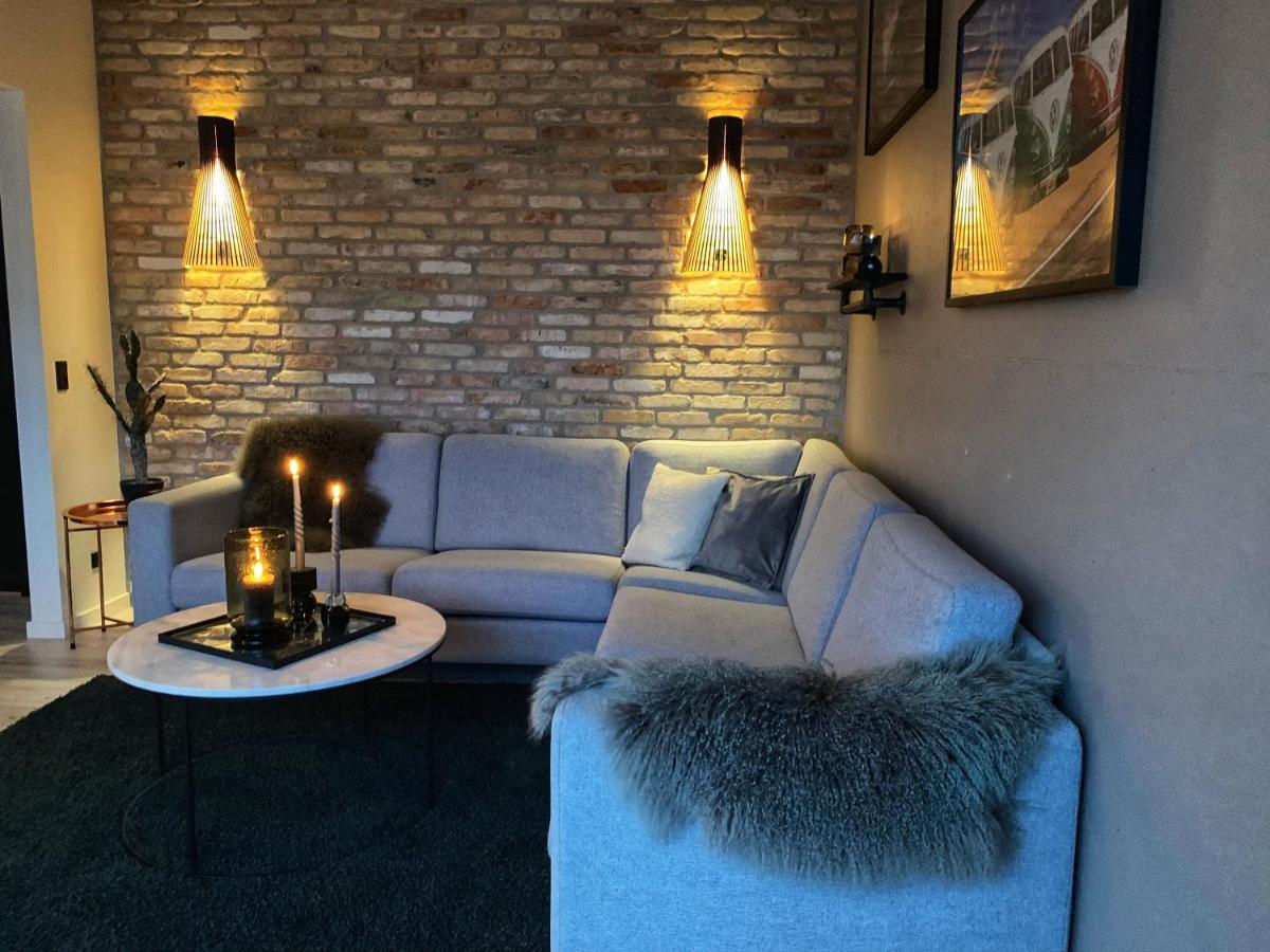 Broncks Apartment 1 - Modern 2-Bedroom In The Heart Of Tórshavn Extérieur photo